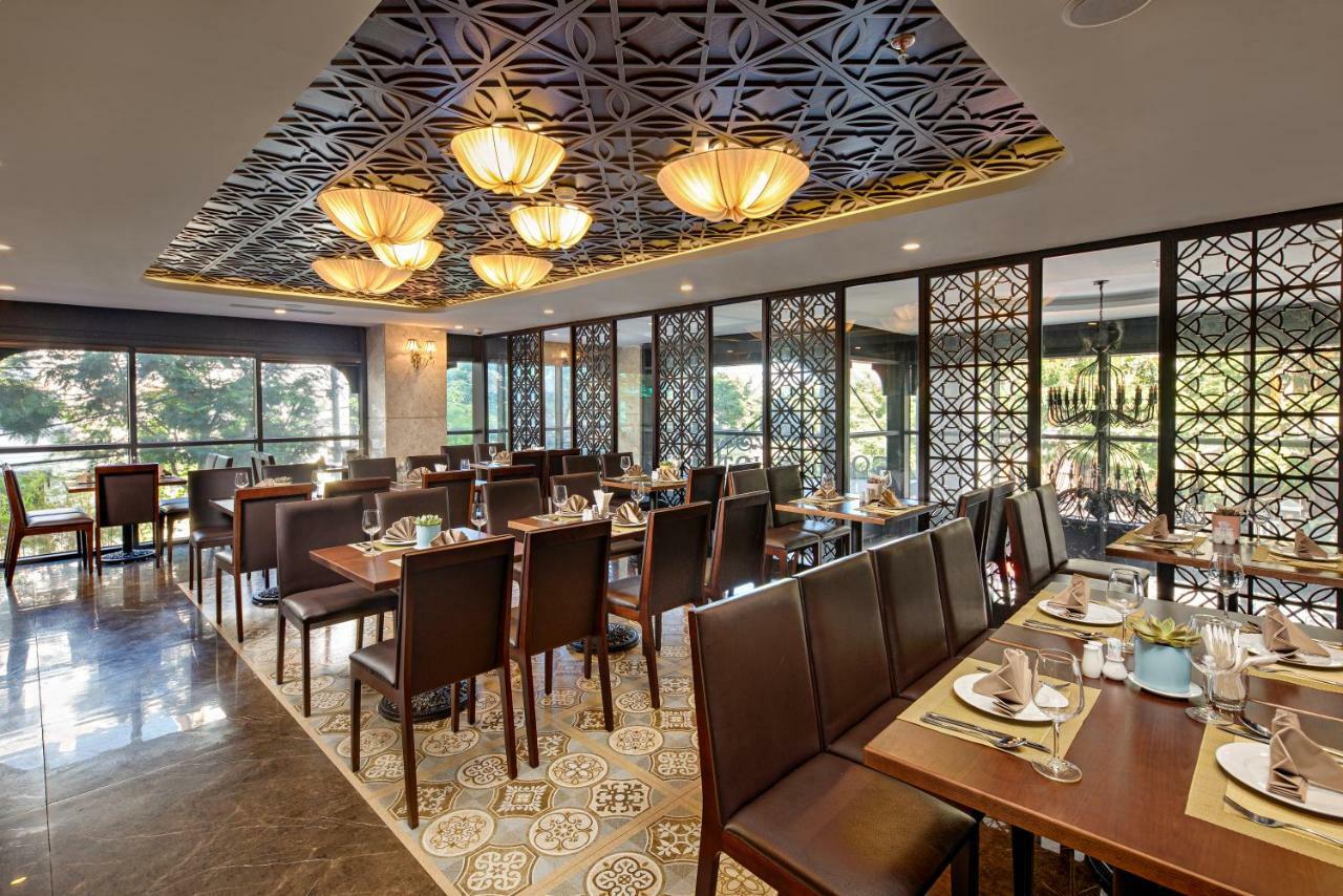 Cosmos Hotel Danang מראה חיצוני תמונה